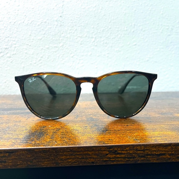 Ray-Ban Erika sunglasses (RB4171). Brown frame/grey lenses - Picture 1 of 5